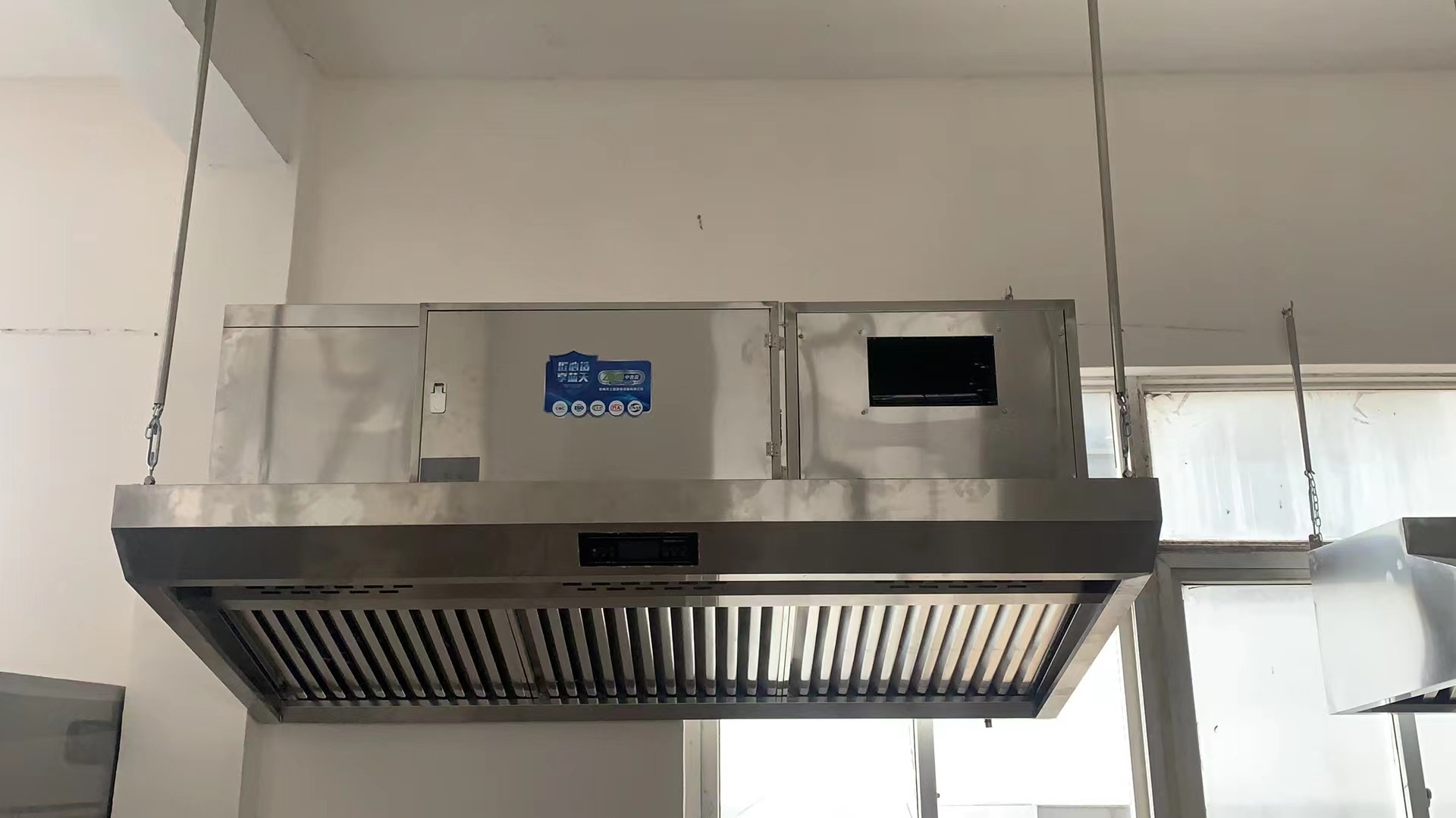 油煙凈化一體機是否適合所有的廚房環(huán)境？